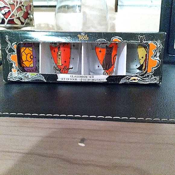 Hocus Pocus shot glasses - Picture 1 of 1